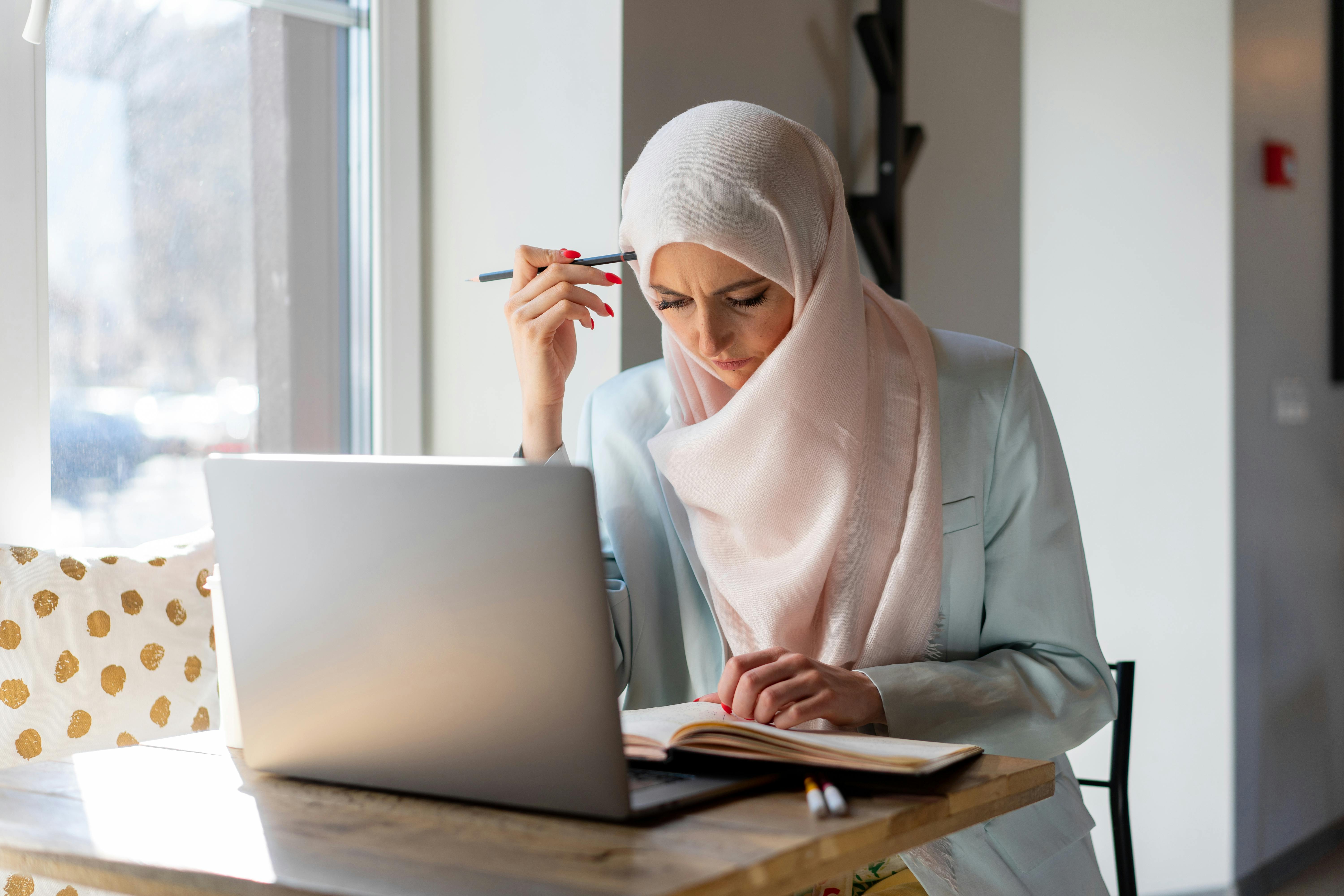 L'équation de la réussite : "Attache ta chamelle et place ta confiance en Allah"